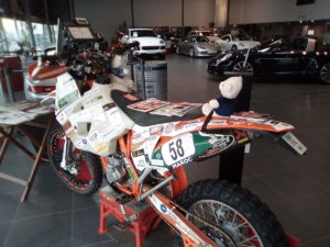LOOBYING DU MOIS DE FEVRIER 2017. Exposition centre PORSCHE DIJON et opération pompy 21.